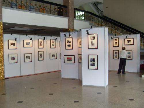 八棱柱書畫展板